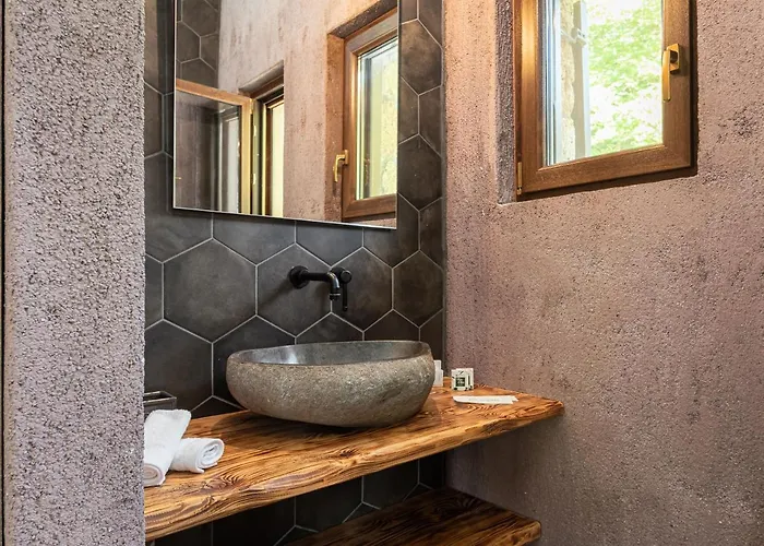 Hidden Stone Apartman *